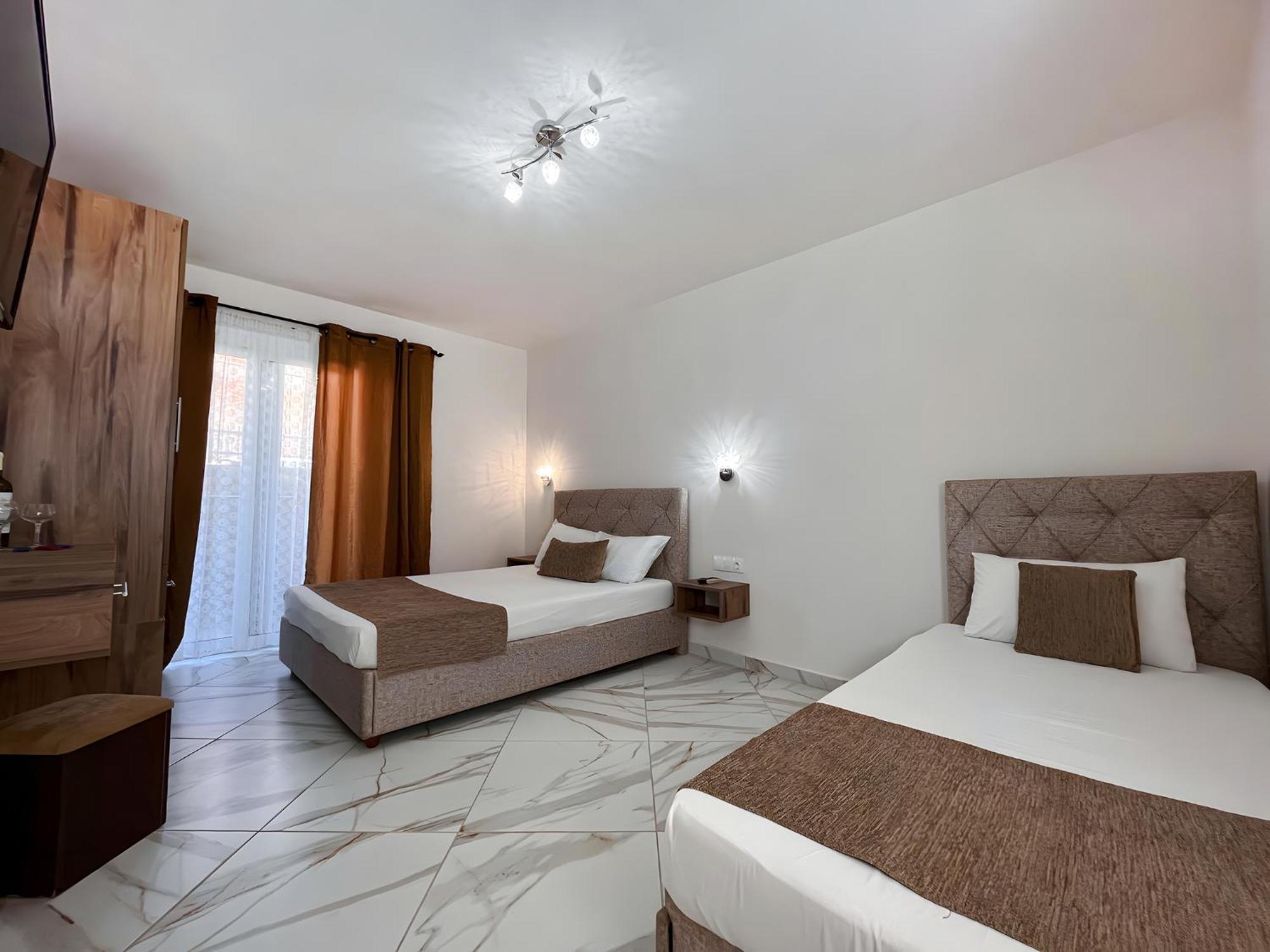 George Giov Apartment *
